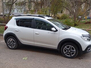 2019 Renault Sandero Stepway II Рестайлинг, белый, 1100000 рублей, вид 2