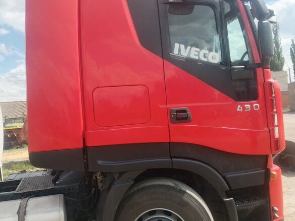 2008 Iveco Stralis, красный, 2300000 рублей - вид 11