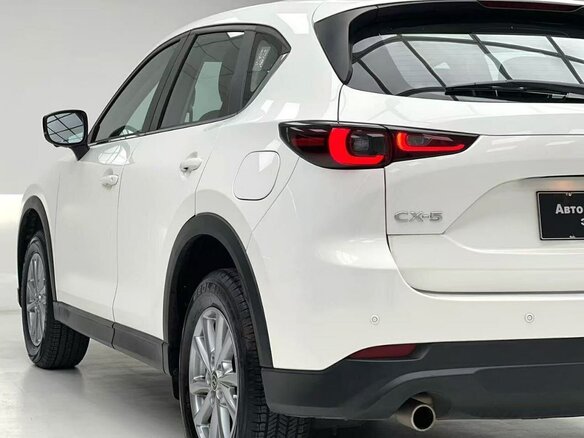 2023 Mazda CX-5 II Рестайлинг, белый, 2400000 рублей - вид 13