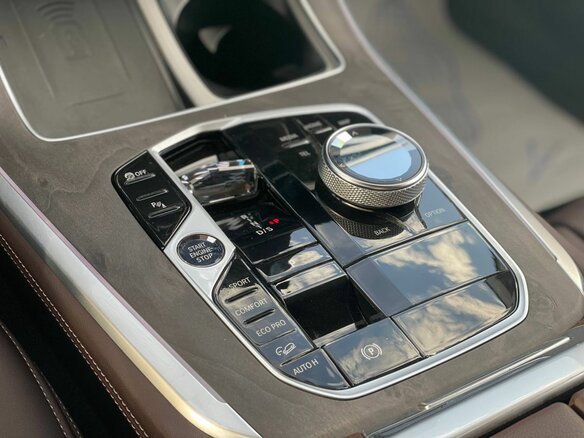 2024 BMW X5 30Li IV (G05/G18) Рестайлинг, чёрный - вид 15