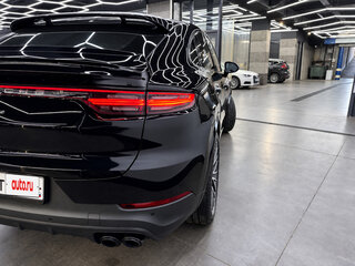 2021 Porsche Cayenne III, чёрный, 9990000 рублей, вид 4