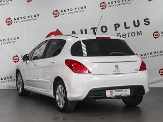 2011 Peugeot 308 I Рестайлинг, белый, 599000 рублей, вид 2