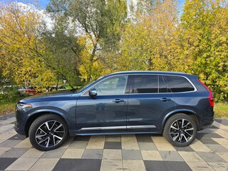 2023 Volvo XC90 B5 II Рестайлинг 1, серебристый, 6549000 рублей, вид 4