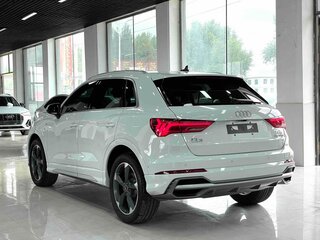 2022 Audi Q3 35 TFSI II (F3), белый, 1720000 рублей, вид 4