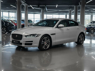2017 Jaguar XE I, белый, 1780000 рублей, вид 1