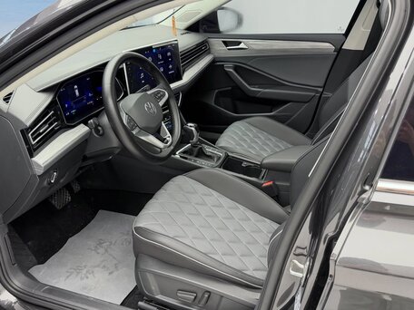 2022 Volkswagen Sagitar III Рестайлинг, серебристый, 1850000 рублей, вид 5