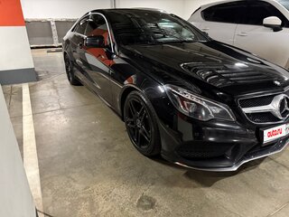 2014 Mercedes-Benz E-Класс 200 IV (W212, S212, C207) Рестайлинг, чёрный, 1850000 рублей, вид 1