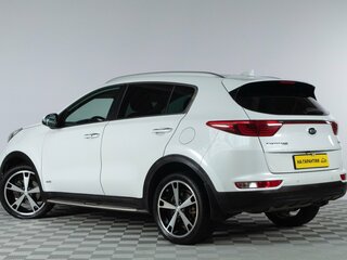 2017 Kia Sportage IV, белый, 2129000 рублей, вид 4