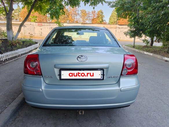 2008 Toyota Avensis II Рестайлинг, зелёный, 750000 рублей - вид 3