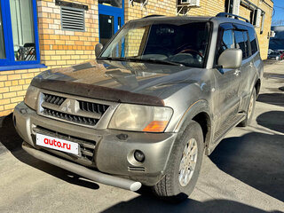 2006 Mitsubishi Pajero III Рестайлинг, бежевый, 900000 рублей, вид 1
