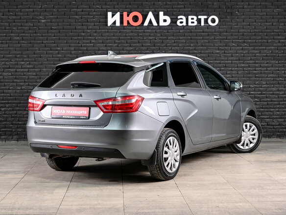 2017 Lada (ВАЗ) Vesta SW I, серый, 1000000 рублей - вид 3