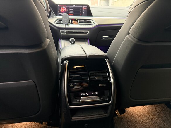 2020 BMW X5 40d IV (G05/G18), чёрный, 7700000 рублей - вид 10