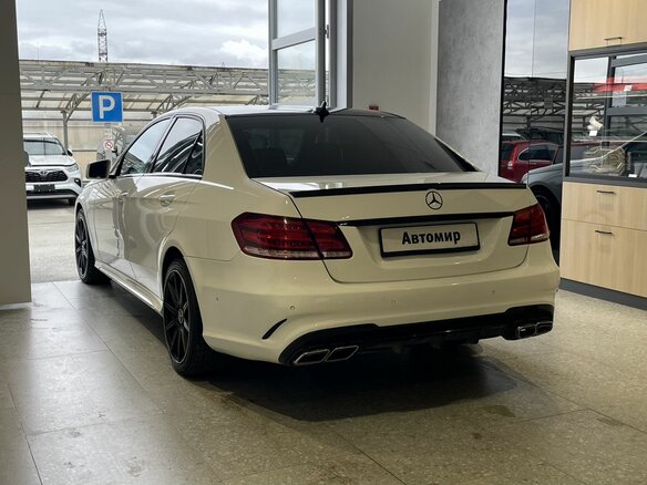 2014 Mercedes-Benz E-Класс 200 IV (W212, S212, C207) Рестайлинг, белый, 1540000 рублей - вид 5