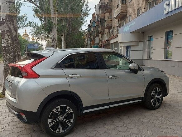 2019 Mitsubishi Eclipse Cross I, серебристый, 2150000 рублей - вид 2
