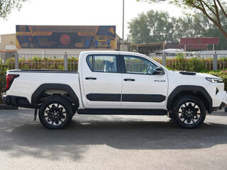 2026 Toyota Hilux IX, белый, 6800096 рублей, вид 5