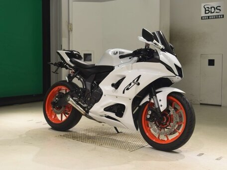 2023 Yamaha YZF-R7, белый, 849000 рублей, вид 3