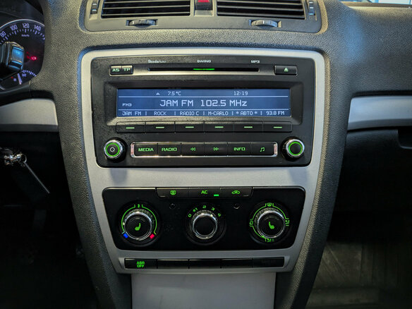 2012 Skoda Octavia II (A5) Рестайлинг, серый, 609900 рублей - вид 10