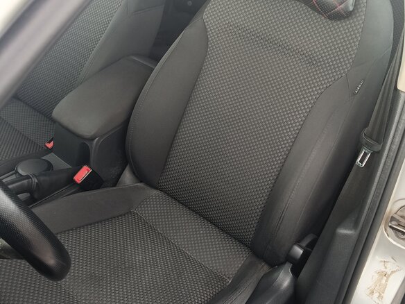 2011 Volkswagen Jetta VI, серебристый - вид 13