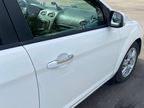 2010 Ford Focus II Рестайлинг, белый, 650000 рублей - вид 25