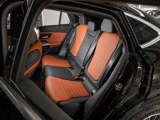 2026 Mercedes-Benz GLC Coupe 300 II (C254), чёрный, 10418460 рублей, вид 3