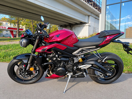 2023 Triumph Street Triple, красный, 1199000 рублей, вид 1