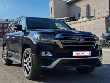 2016 Toyota Land Cruiser 200 Series Рестайлинг 2, чёрный, 5400000 рублей, вид 3