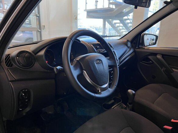 2018 Lada (ВАЗ) Granta I Рестайлинг, серебристый, 580000 рублей - вид 22