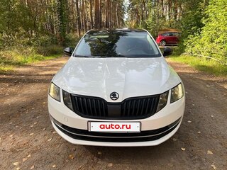 2020 Skoda Octavia III (A7) Рестайлинг, белый, 2300000 рублей, вид 3