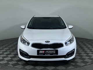 2017 Kia Ceed II Рестайлинг, белый, 1150000 рублей, вид 2
