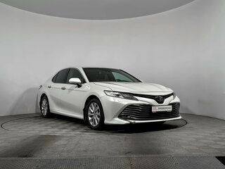2018 Toyota Camry VIII (XV70), белый, 2247960 рублей, вид 3