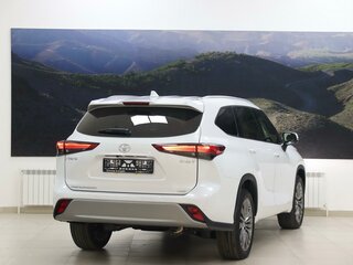2026 Toyota Highlander IV (XU70), белый, 5300000 рублей, вид 3