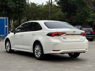 2022 Toyota Corolla XII (E210), белый, 1197000 рублей, вид 4