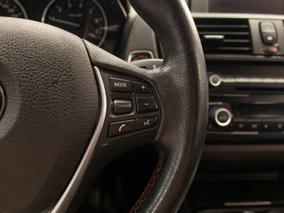 2012 BMW 1 серии 118i II (F20/F21), белый, 1295000 рублей - вид 26