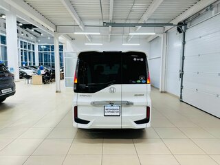 2015 Honda Stepwgn Spada V, белый, 2299999 рублей, вид 5