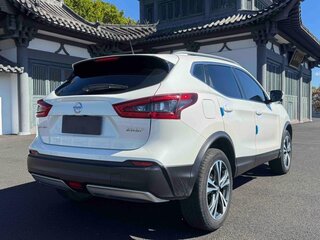2022 Nissan Qashqai II Рестайлинг, белый, 1765000 рублей, вид 4