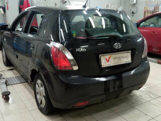 2010 Kia Rio II Рестайлинг, чёрный, 420000 рублей, вид 4