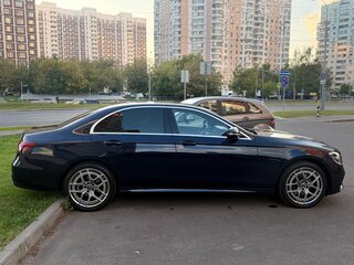 2020 Mercedes-Benz E-Класс 220 d V (W213, S213, C238) Рестайлинг, синий, 3700000 рублей, вид 4