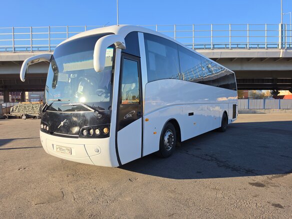 2000 Volvo B12 Series, белый, 3250000 рублей - вид 1