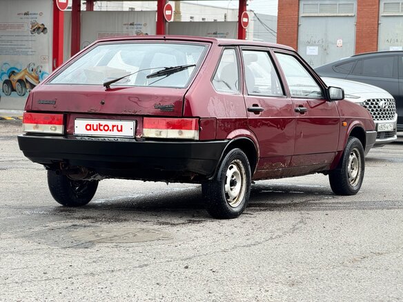2004 Lada (ВАЗ) 21093i, красный, 350000 рублей - вид 4