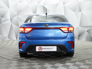 2018 Kia Rio IV, синий, 928000 рублей, вид 4