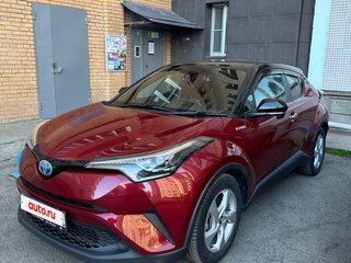 2018 Toyota C-HR I, красный, 2000000 рублей, вид 2