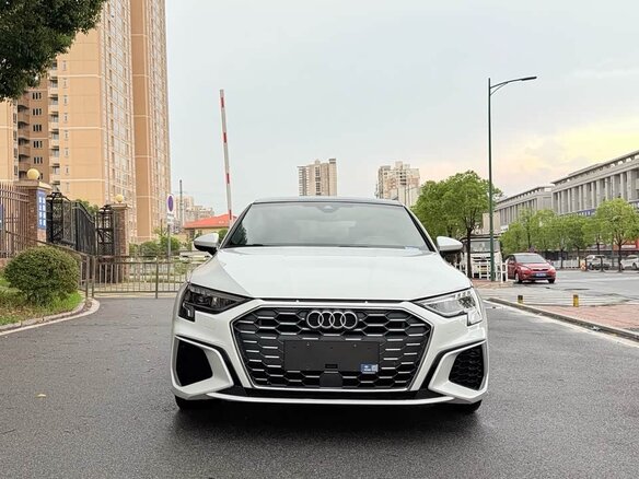 2022 Audi A3 35 TFSI Long IV (8Y), белый, 1890000 рублей - вид 10