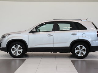 2018 Kia Sorento II Рестайлинг, серебристый, 1851000 рублей, вид 4