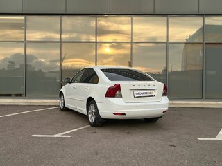 2011 Volvo S40 II Рестайлинг, белый, 571000 рублей, вид 3