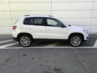 2013 Volkswagen Tiguan I Рестайлинг, белый, 1430000 рублей, вид 4