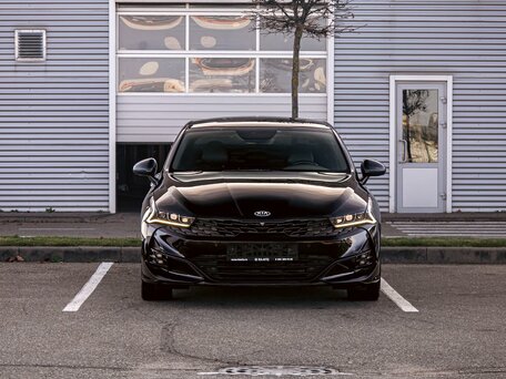 2022 Kia K5 III, чёрный, 2285000 рублей, вид 2