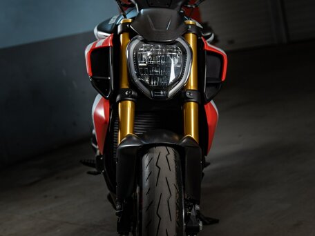 2026 Ducati Diavel V4, белый, 4350000 рублей, вид 5