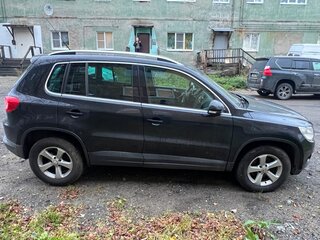 2009 Volkswagen Tiguan I, чёрный, 850000 рублей, вид 3