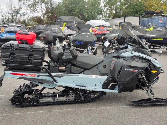 2026 BRP Ski-Doo Expedition 900, чёрный, 3099000 рублей - вид 2