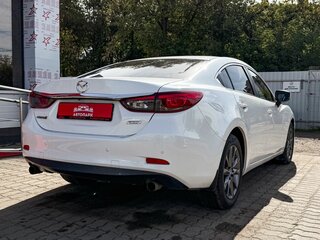 2017 Mazda 6 III (GJ) Рестайлинг, белый, 1649000 рублей, вид 3